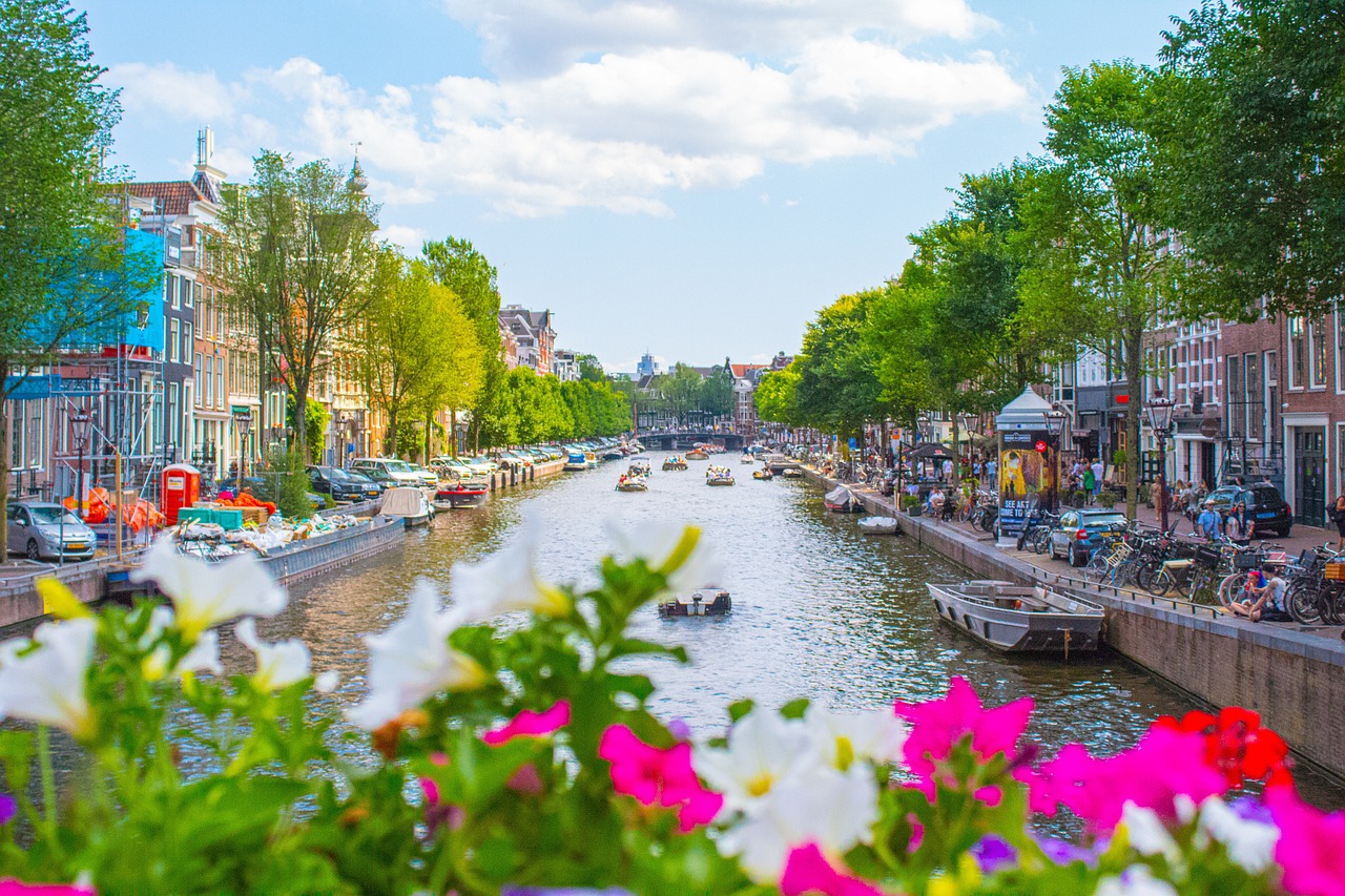 amsterdam, river, city-7346209.jpg